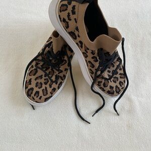 Steve Madden Tan and Black Leopard Sneakers